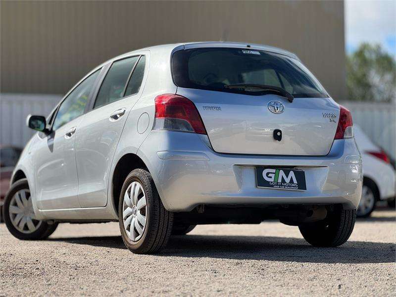 Toyota Yaris 2010 YR