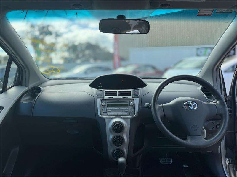 Toyota Yaris 2010 YR