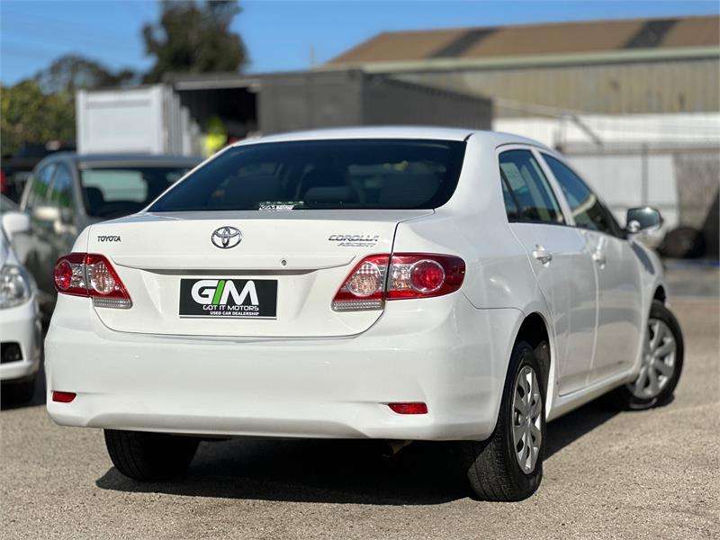 Toyota Corolla 2011 Ascent