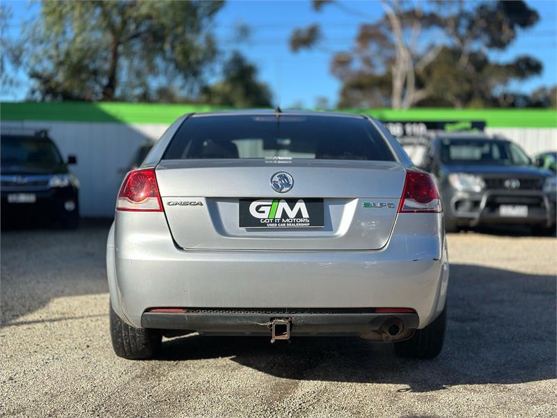 Holden Commodore  2009 Omega