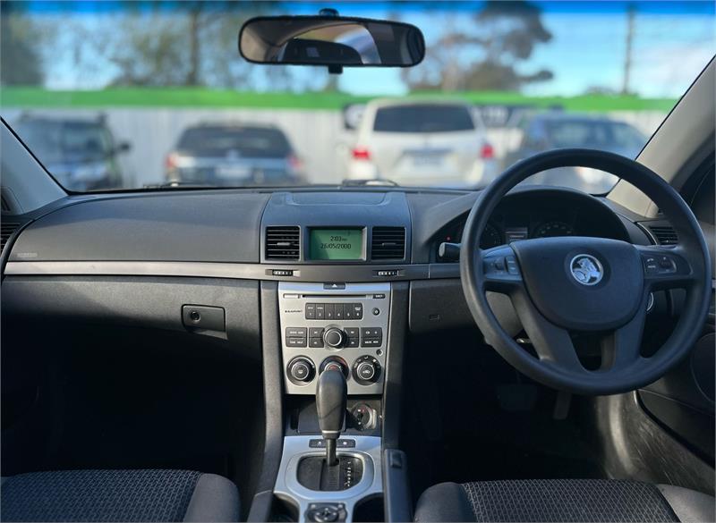 Holden Commodore  2009 Omega