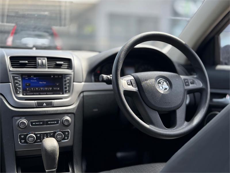 Holden Commodore 2012 Omega