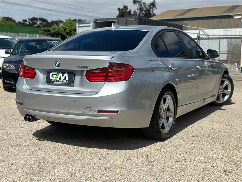 BMW 3 Series 2012  328i