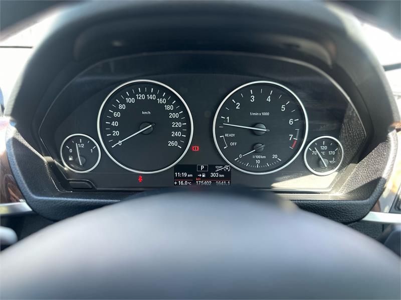 BMW 3 Series 2012  328i